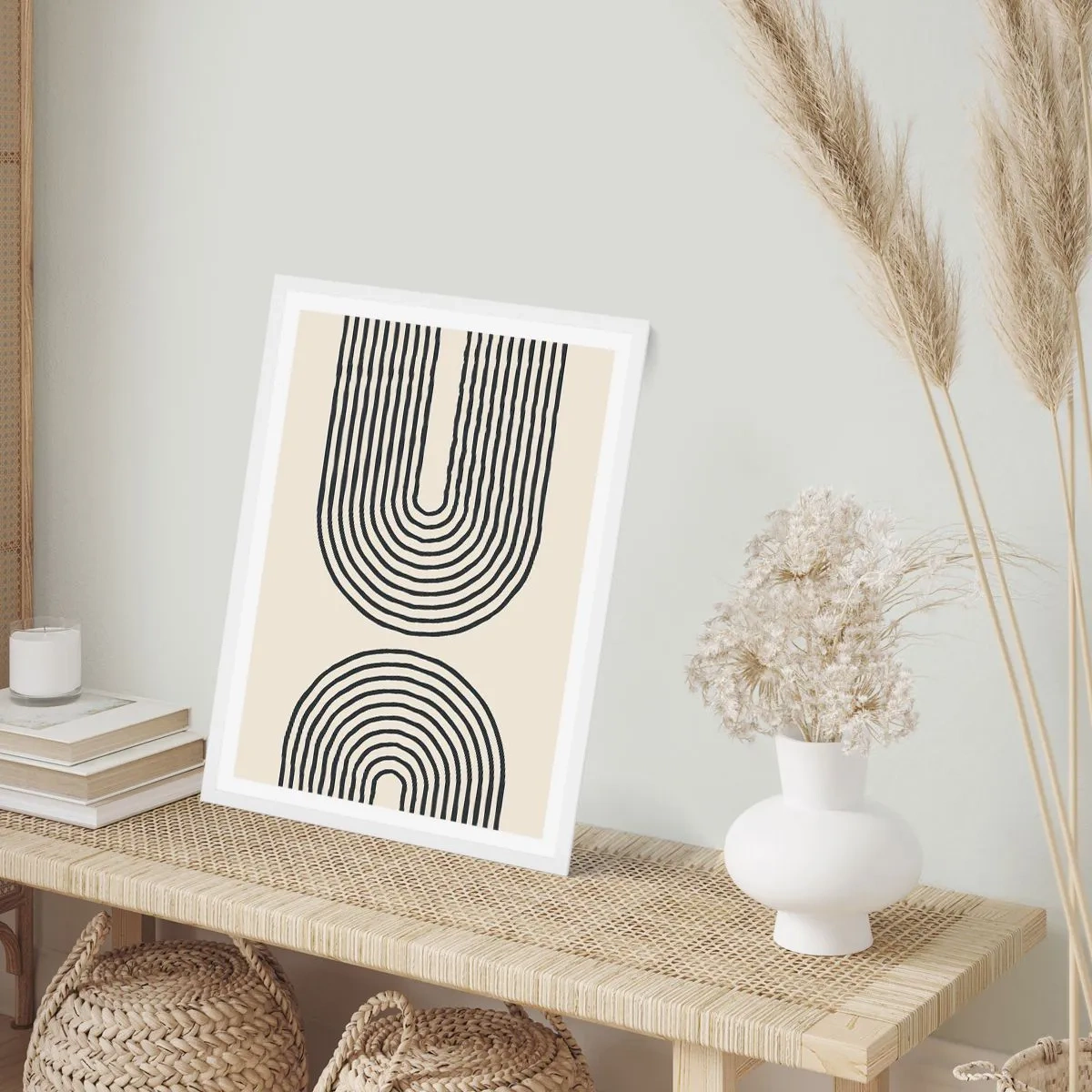 Plakat i hvid ramme - Kommer snart... - 50x70 cm