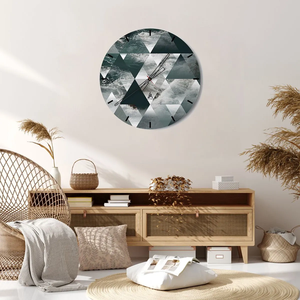 Vægur, Uret - Geometriske trekanter med et stormfuldt havmotiv - 30x30cm - Et krystalperspektiv - Moderne vægdekoration til stue, køkken og soveværelse ARTTOR