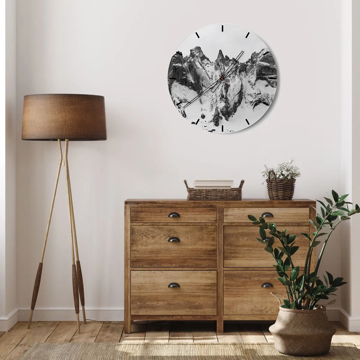 Vægur, Uret - Sorte og hvide snedækkede bjergtoppe - 30x30cm - Granit truende højderyg - Moderne vægdekoration til stue, køkken og soveværelse ARTTOR