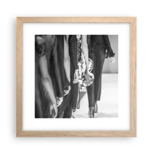 Plakat i ramme af lyst egetræ - En stilfuld parade - 30x30 cm