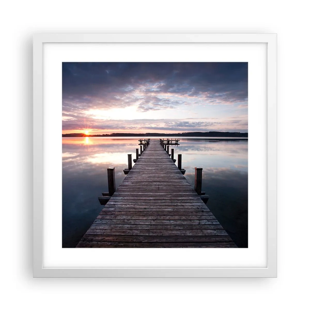 Plakat i hvid ramme - Den tavse grænse mellem dag og nat - 40x40 cm