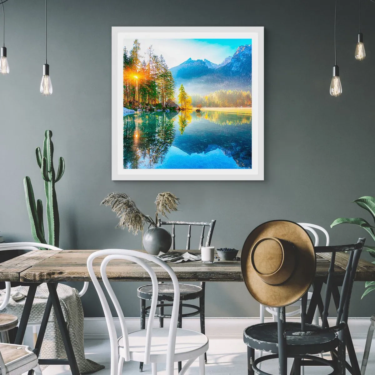 Plakat i hvid ramme - Majestæt og sødme - 60x60 cm