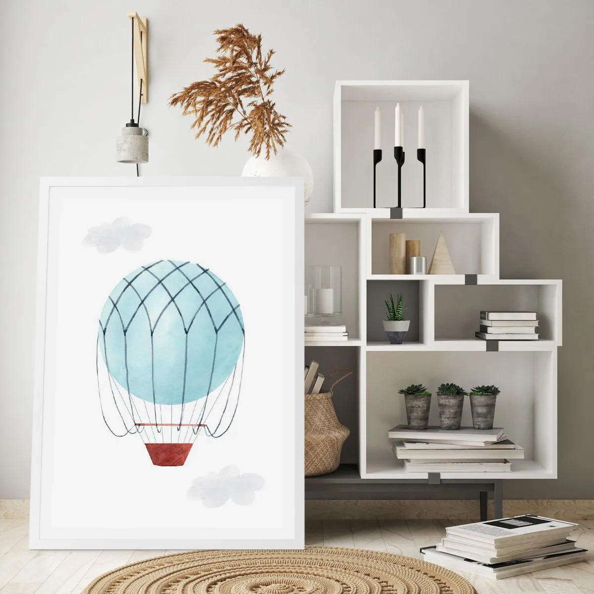 Plakat i hvid ramme - Alt i skyerne - 70x100 cm