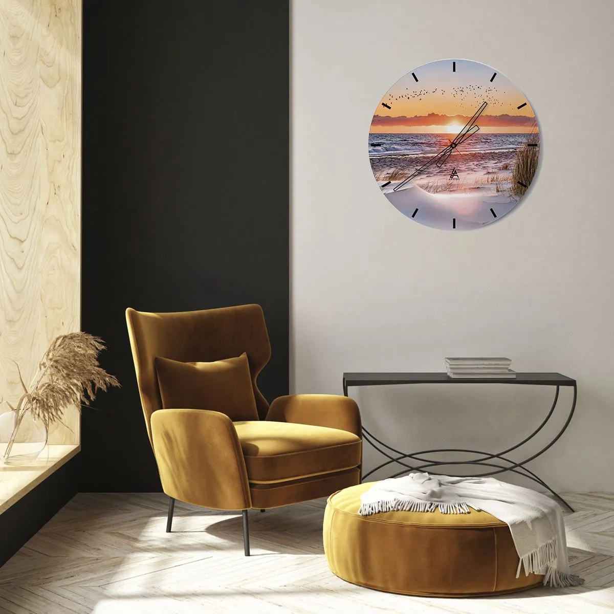 Vægur, Uret - Solnedgang over havet med fugle og sand i forgrunden - 30x30cm - Vandret landskab - Moderne vægdekoration til stue, køkken og soveværelse ARTTOR