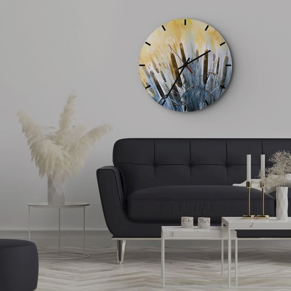 Vægur, Uret - Maleriske siv i solnedgangens varme farver - 30x30cm - Vandets kulde, solens varme - Moderne vægdekoration til stue, køkken og soveværelse ARTTOR