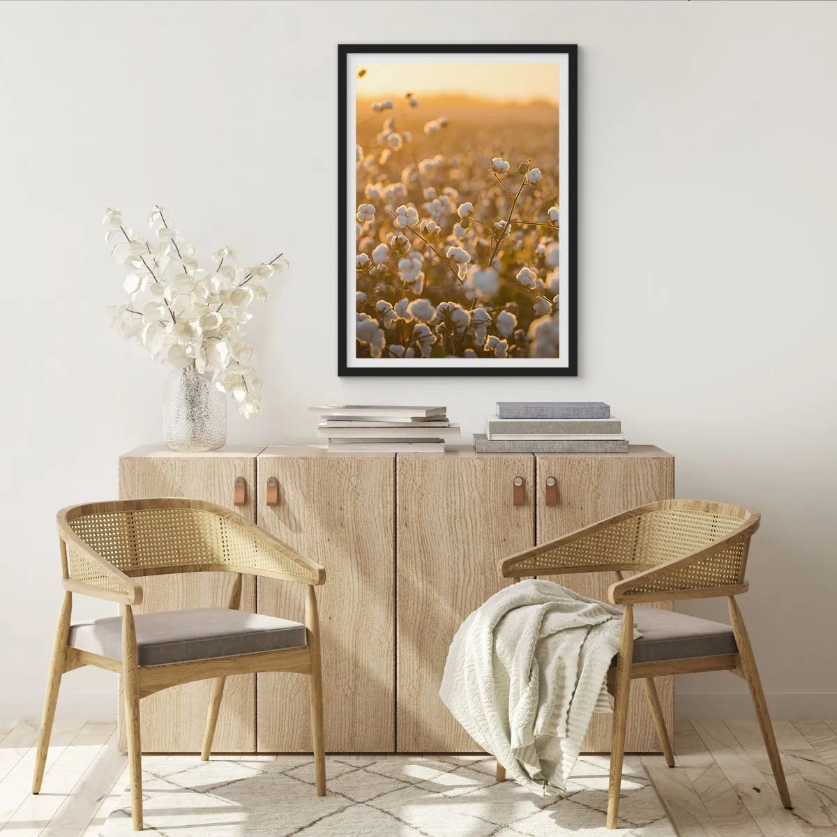 Plakat i sort ramme - Et luftigt felt - 70x100 cm