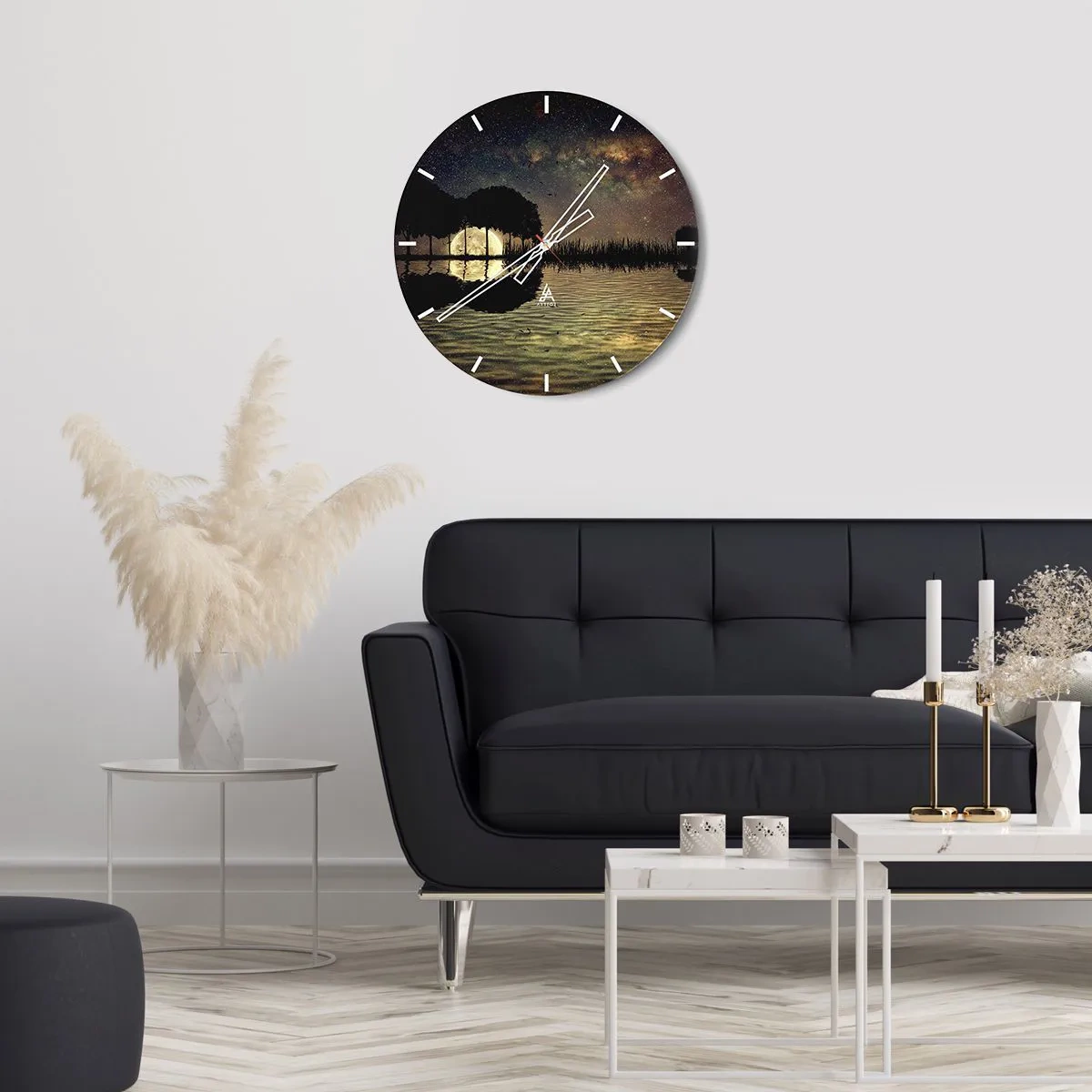 Vægur, Uret - Landskab med en sø, træer og en stjerneklar himmel om natten - 30x30cm - En nat på kanten af verden - Moderne vægdekoration til stue, køkken og soveværelse ARTTOR