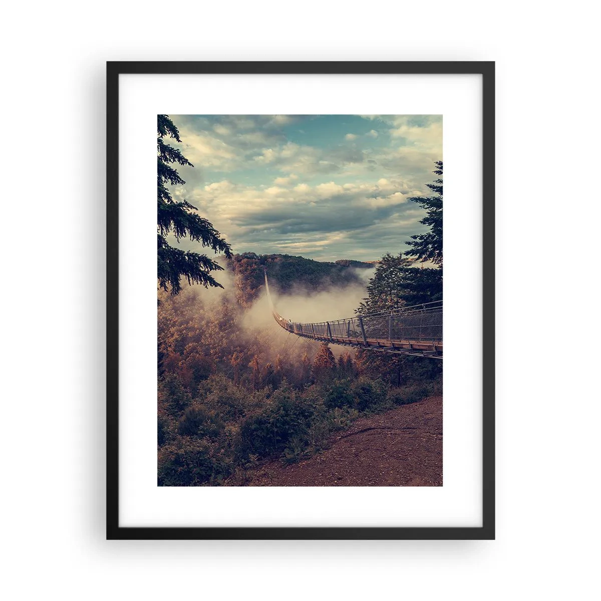 Plakat i sort ramme - Over efterårsskoven - 40x50 cm