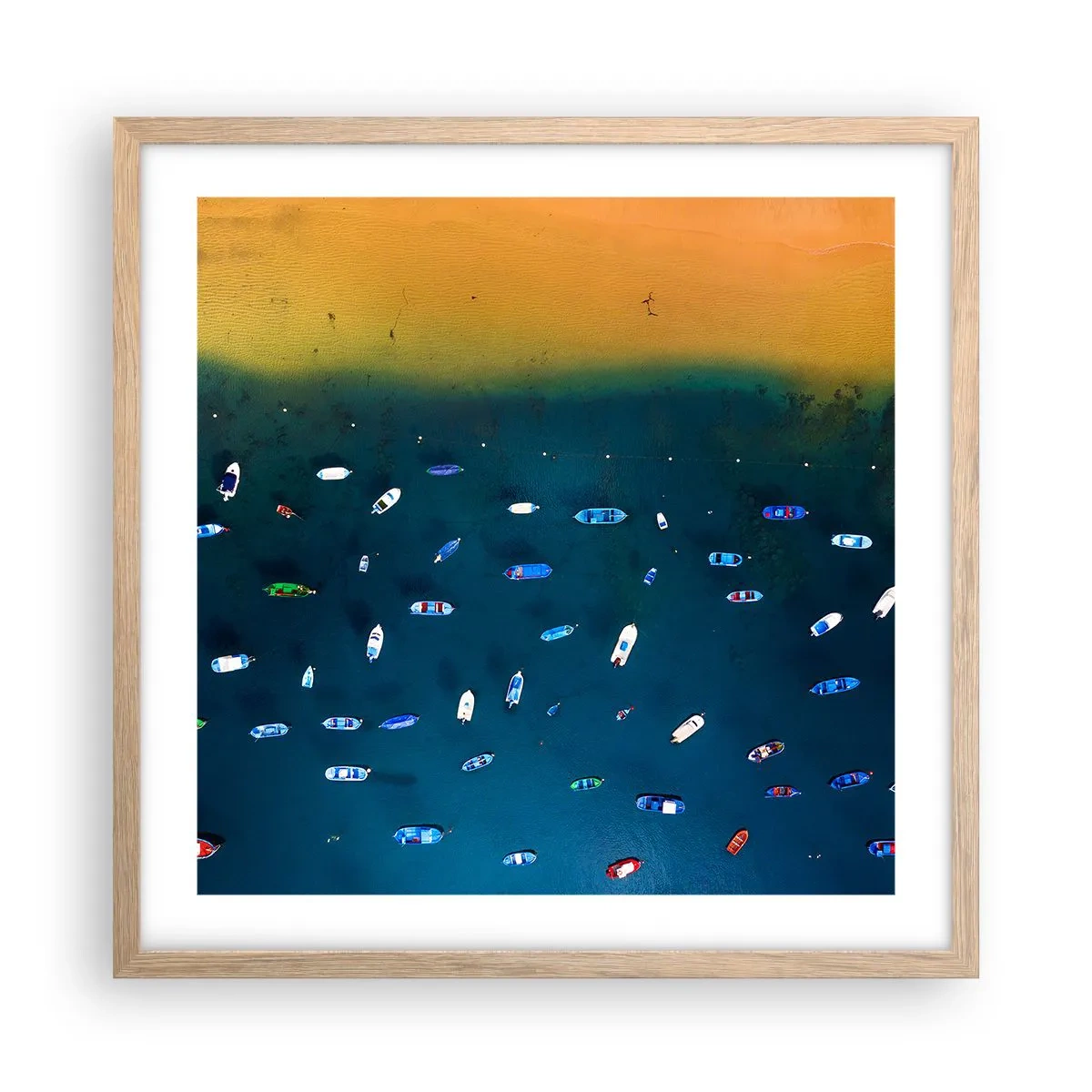 Plakat i ramme af lyst egetræ - En ferieleg - 50x50 cm