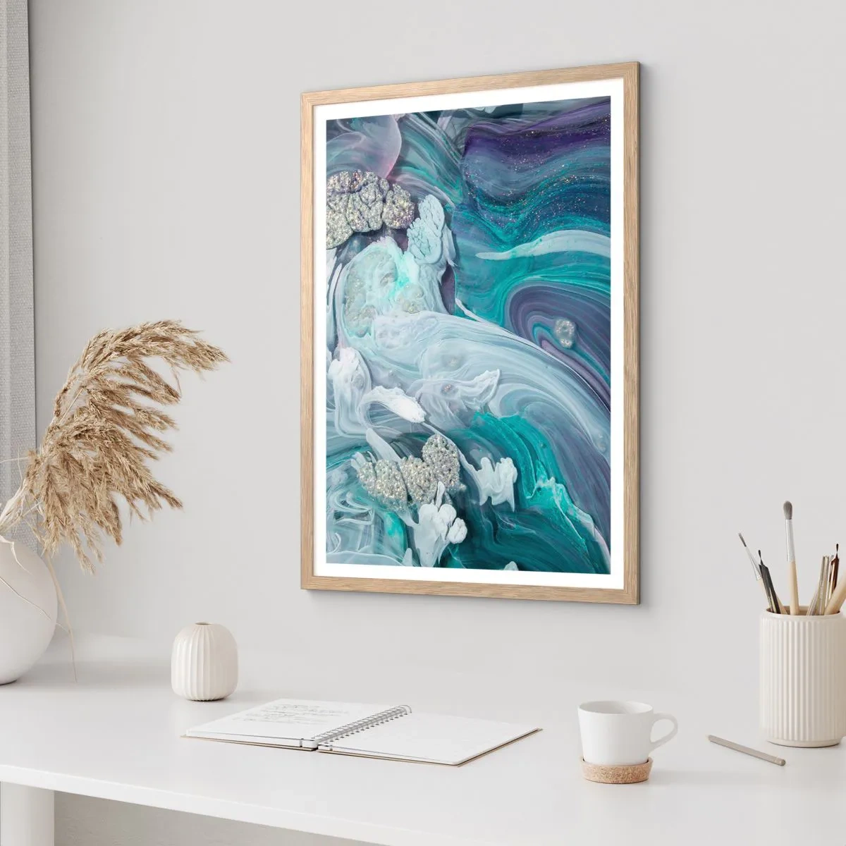 Plakat i ramme af lyst egetræ - Strømme af blå - 70x100 cm