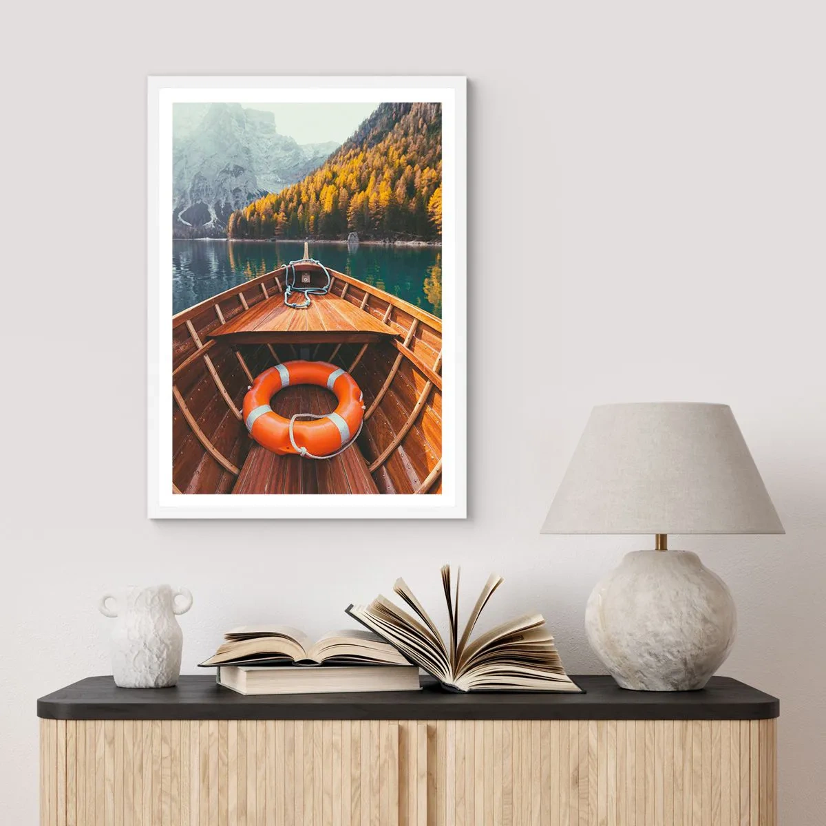 Plakat i hvid ramme - Bjergtur - 61x91 cm