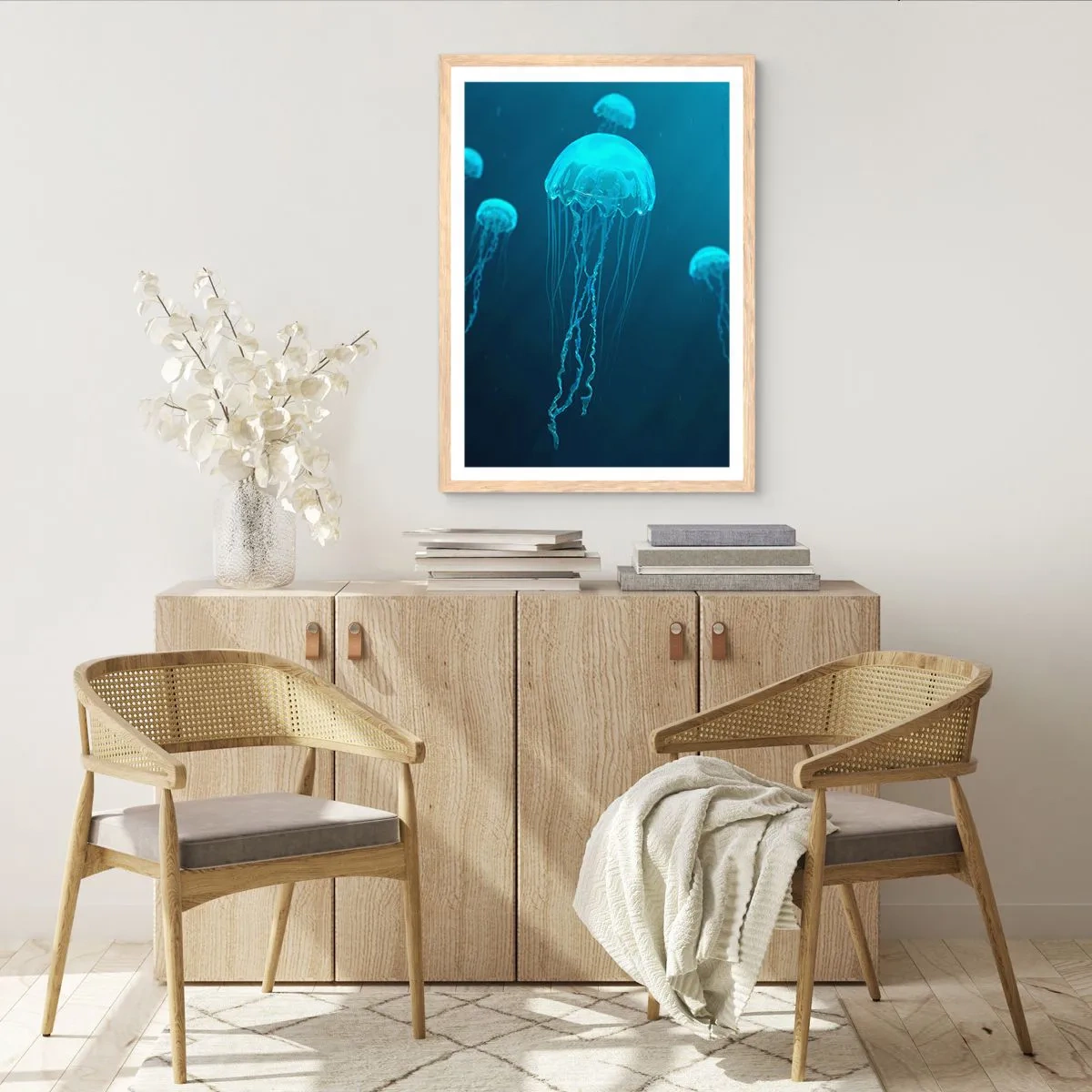Plakat i ramme af lyst egetræ - Havets dans - 61x91 cm