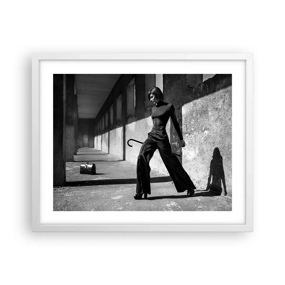 Plakat i hvid ramme - Byens elegance - 50x40 cm