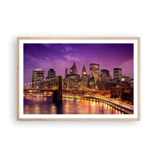 Plakat i ramme af lyst egetræ - Lilla og gylden Manhattan - 91x61 cm