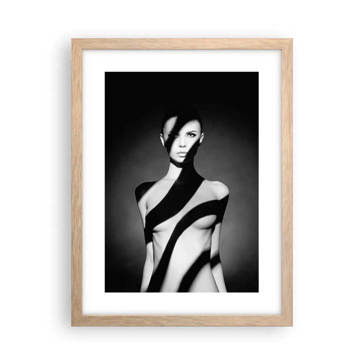 Plakat i ramme af lyst egetræ - I blænding og skygge - 30x40 cm