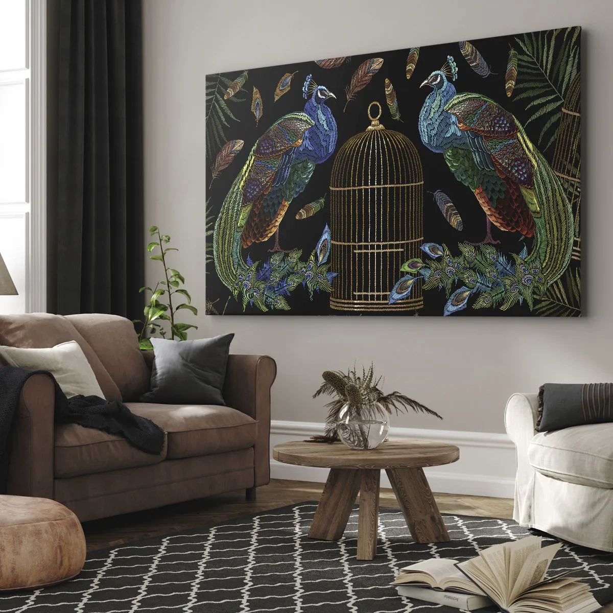 Lærredstryk - Billede på lærred - Påfugle ved siden af et gyldent bur på en sort baggrund - 70x50cm - I kongelige gevandter - Moderne vægdekoration til stue og soveværelse ARTTOR
