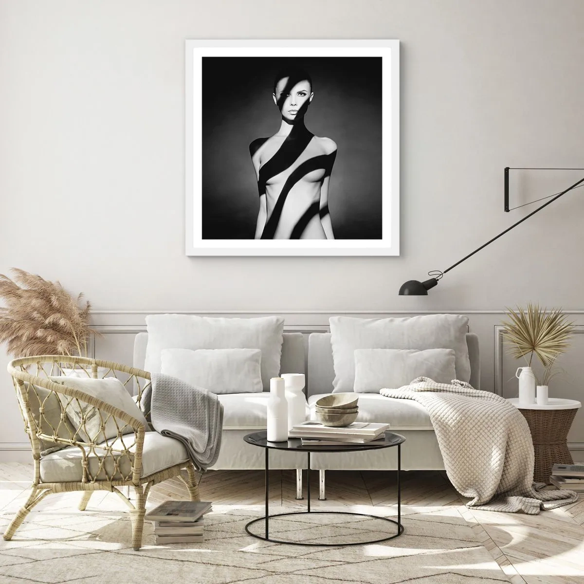 Plakat i hvid ramme - I blænding og skygge - 50x50 cm