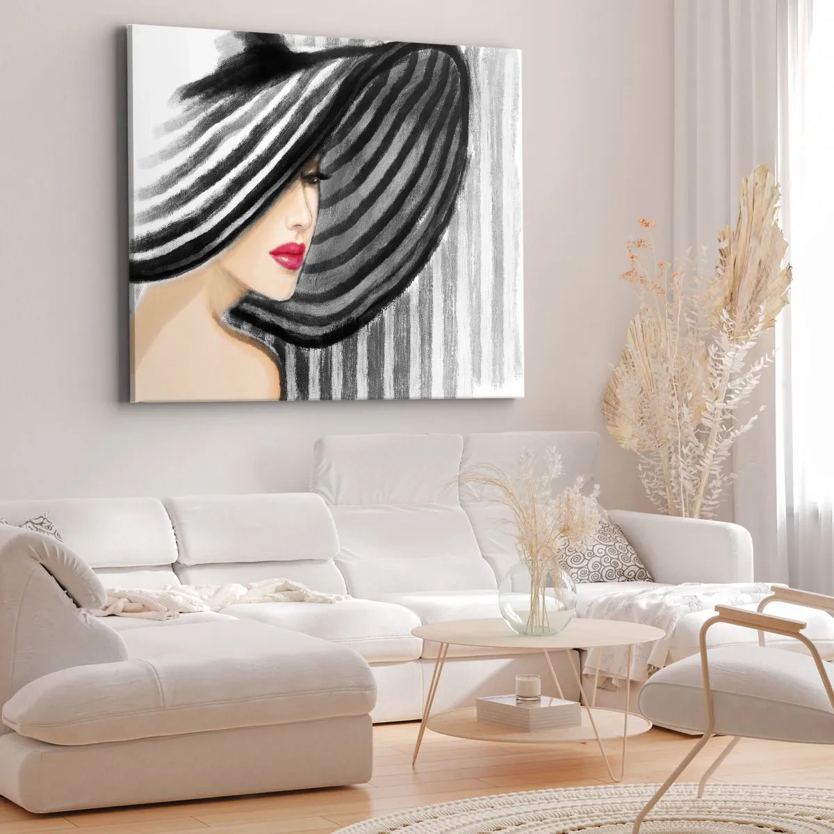 Lærredstryk - Billede på lærred - Kvinde iført en sort og hvid hat med en rød accent - 70x50cm - Hvor kan jeg finde dig? - Moderne vægdekoration til stue og soveværelse ARTTOR