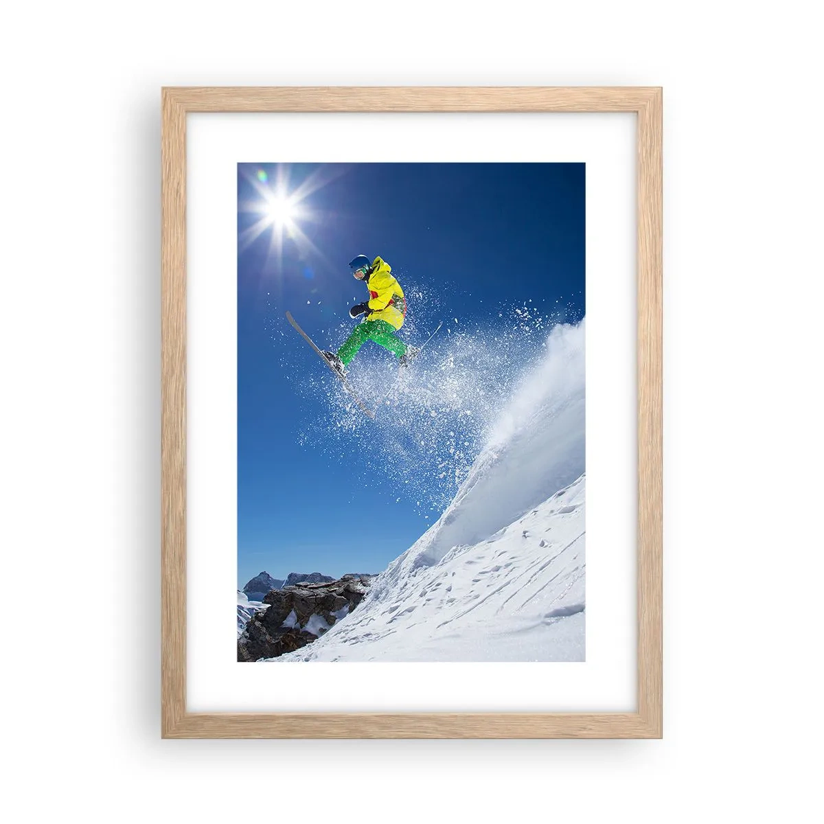 Plakat i ramme af lyst egetræ - Danser med bjergene - 30x40 cm