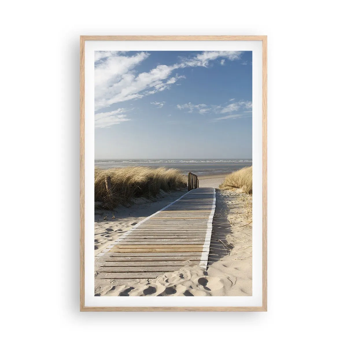 Plakat i ramme af lyst egetræ - Bag klitten, i græssets summen - 61x91 cm