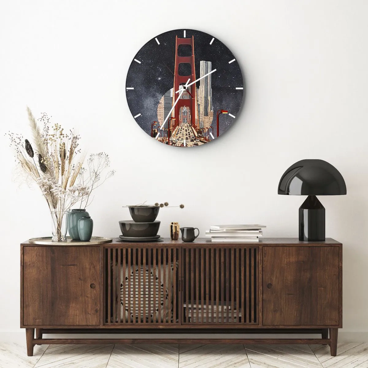 Vægur, Uret - Bybroen i lyset fra gadelamper mod en baggrund af stjernehimlen - 30x30cm - Altid i centrum - Moderne vægdekoration til stue, køkken og soveværelse ARTTOR
