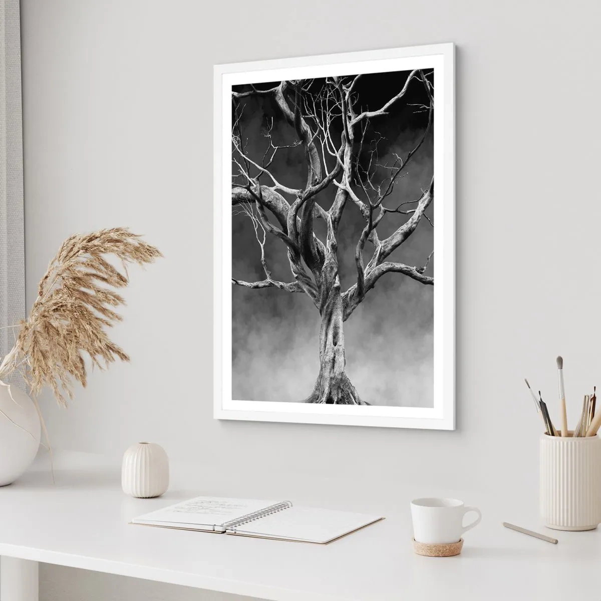 Plakat i hvid ramme - Primær og hellig - 50x70 cm