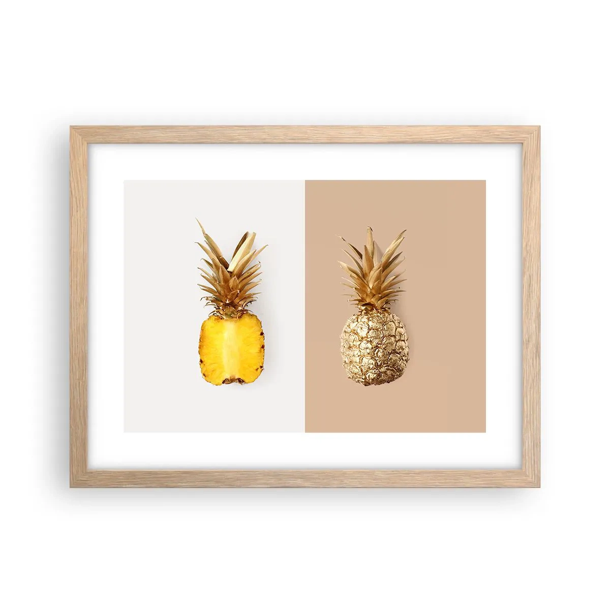 Plakat i ramme af lyst egetræ - Ananas til os - 40x30 cm