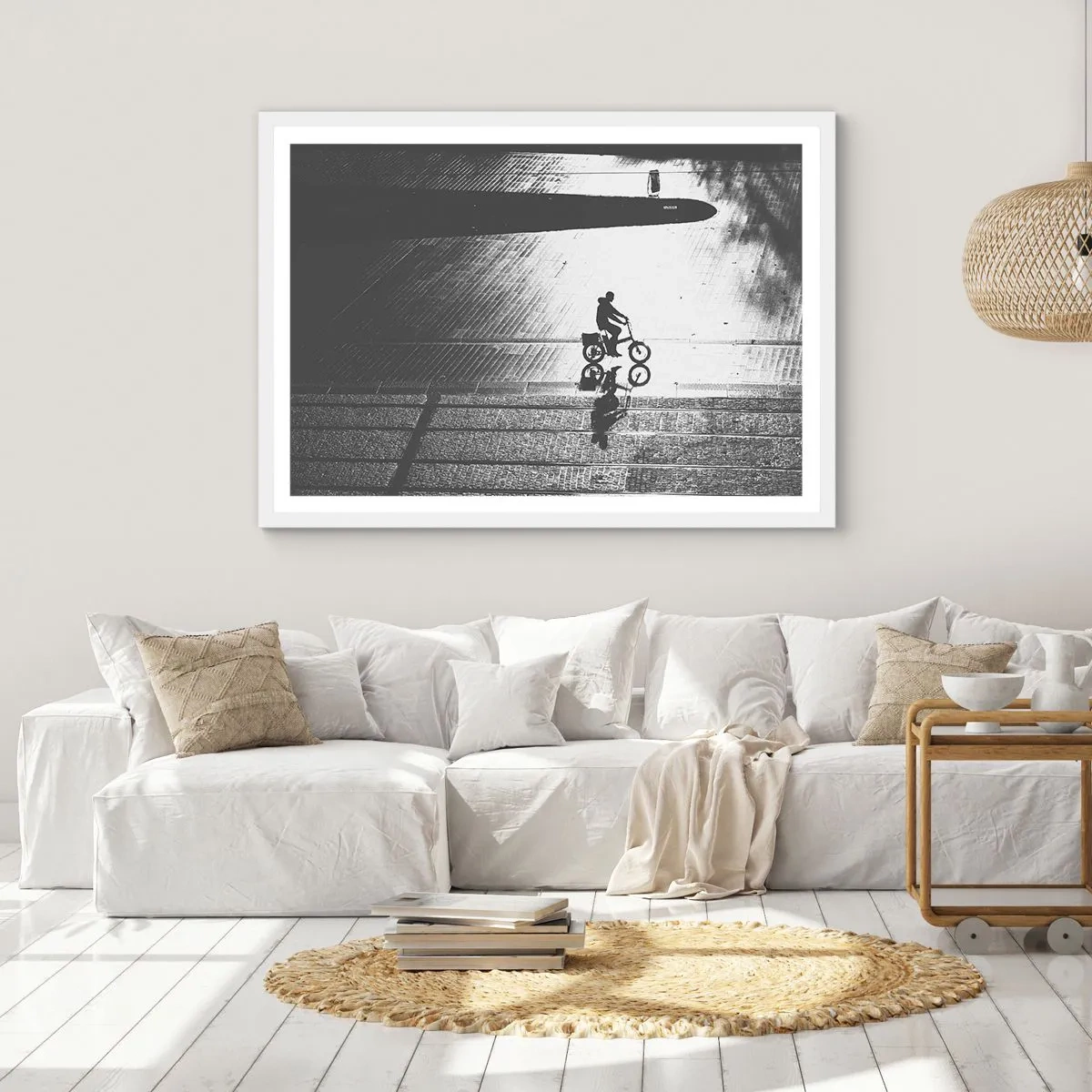 Plakat i hvid ramme - Fremad, gennem byen - 40x30 cm