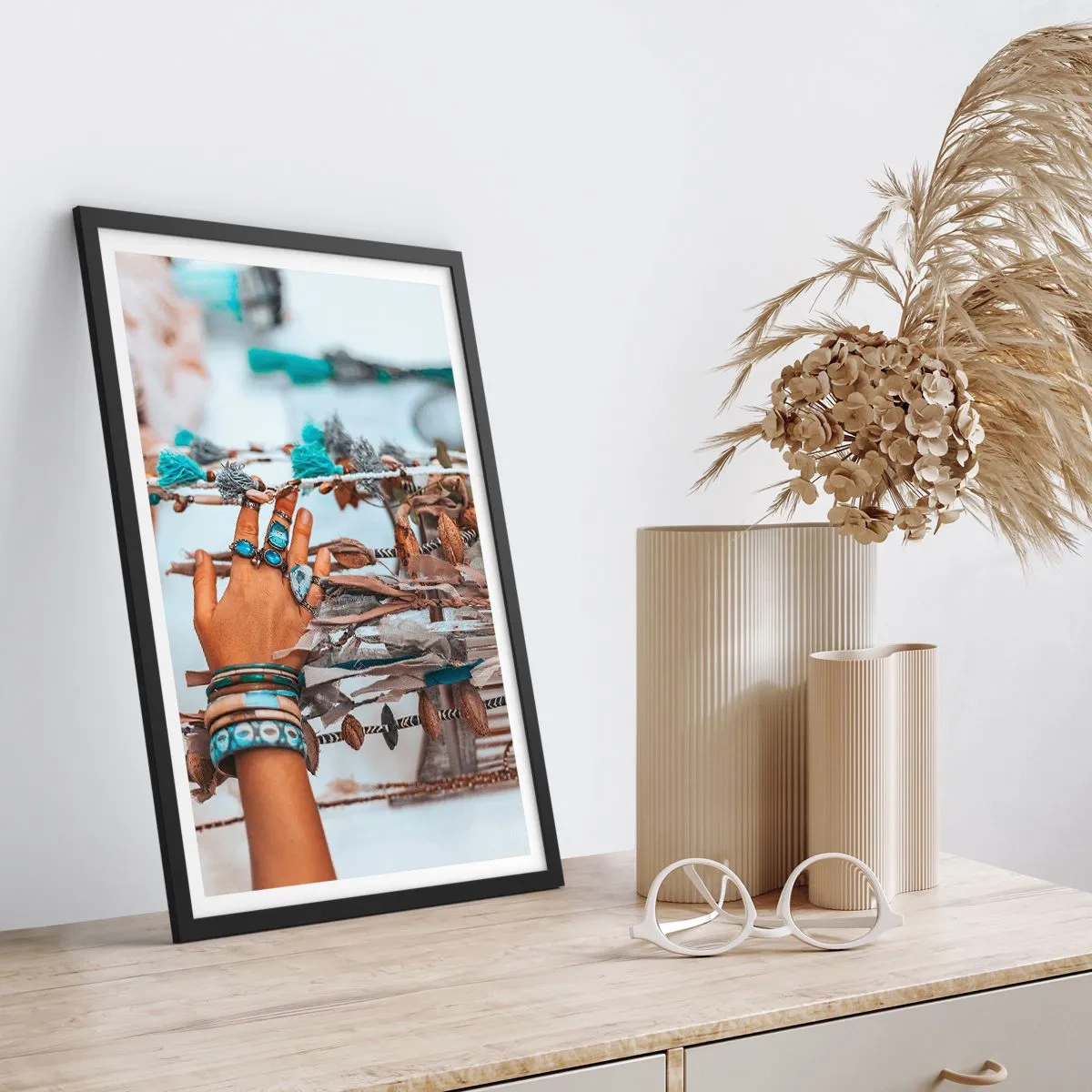 Plakat i sort ramme - Lokale skatte - 70x100 cm