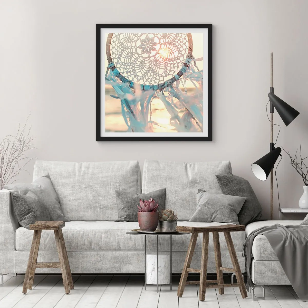 Plakat i sort ramme - Totem med blonder - 50x50 cm