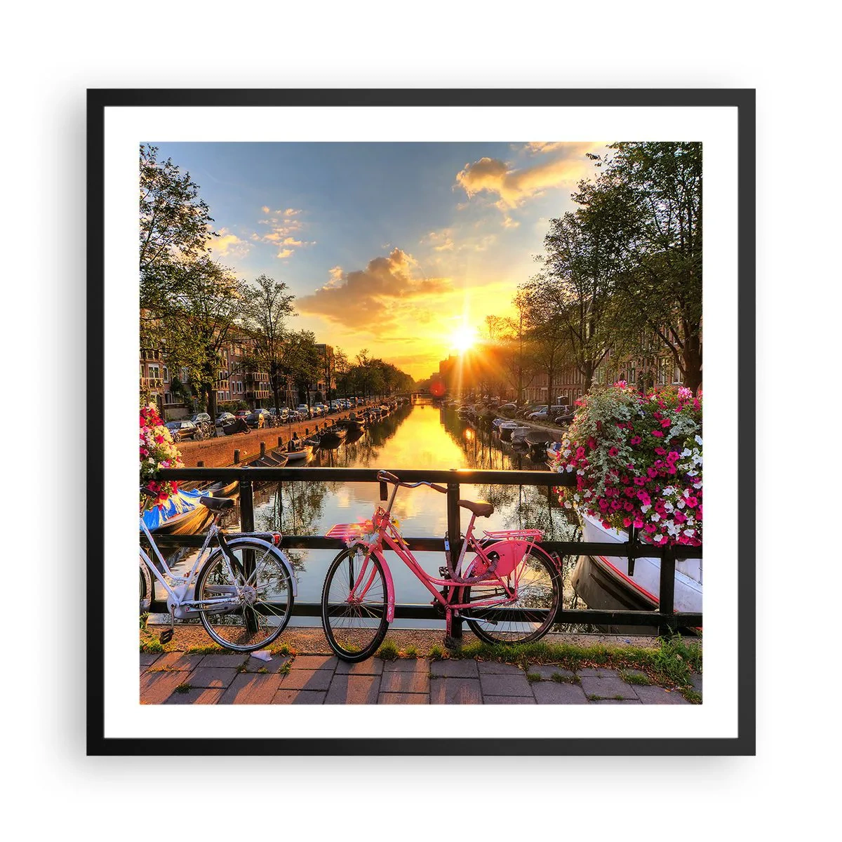 Plakat i sort ramme - Forårsmorgen i Amsterdam - 60x60 cm