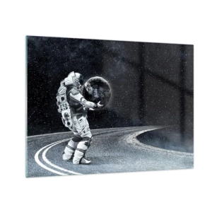 Billede på glas - En astronaut, der bærer Jorden på sin vej gennem universet - 70x50cm - På Mælkevejen - Moderne vægdekoration til stue og soveværelse ARTTOR