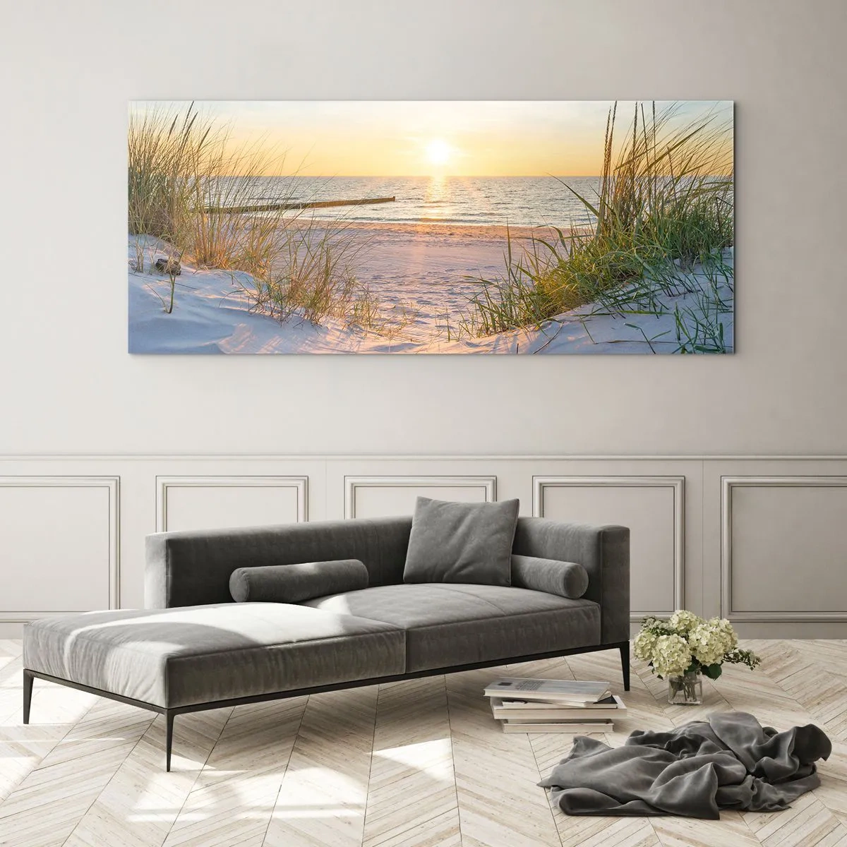 Billede på glas - Havet brummer, fuglene synger, en vild strand midt i græsset.... - 120x50 cm