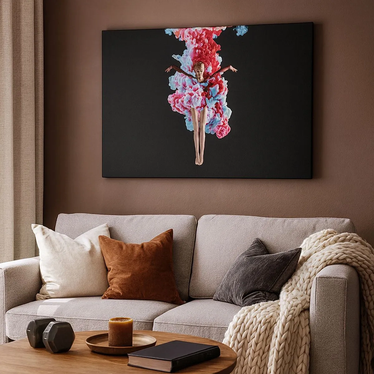 Lærredstryk - Billede på lærred - En danser omgivet af farverig røg på en sort baggrund - 70x50cm - I fuld blomstring - Moderne vægdekoration til stue og soveværelse ARTTOR