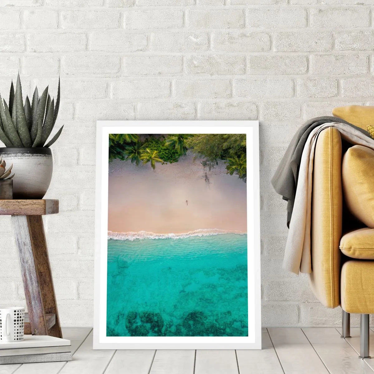 Plakat i hvid ramme - Paradis strand - 30x40 cm