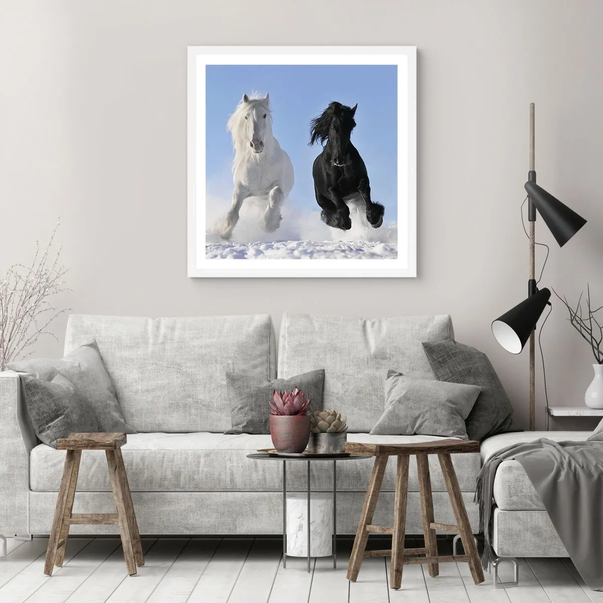 Plakat i hvid ramme - Sort og hvid galop - 30x30 cm
