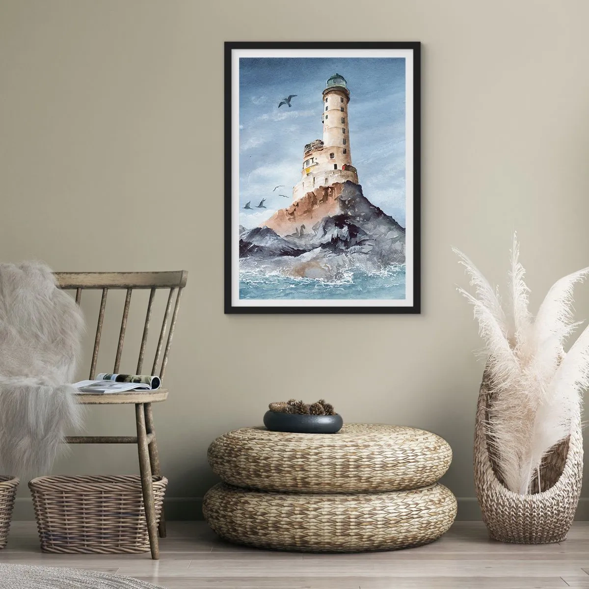Plakat i sort ramme - Et akvarelmaleri af et fyrtårn på en klippekyst - 50x70cm - Uovervindelig - Moderne vægdekoration til stue og soveværelse ARTTOR