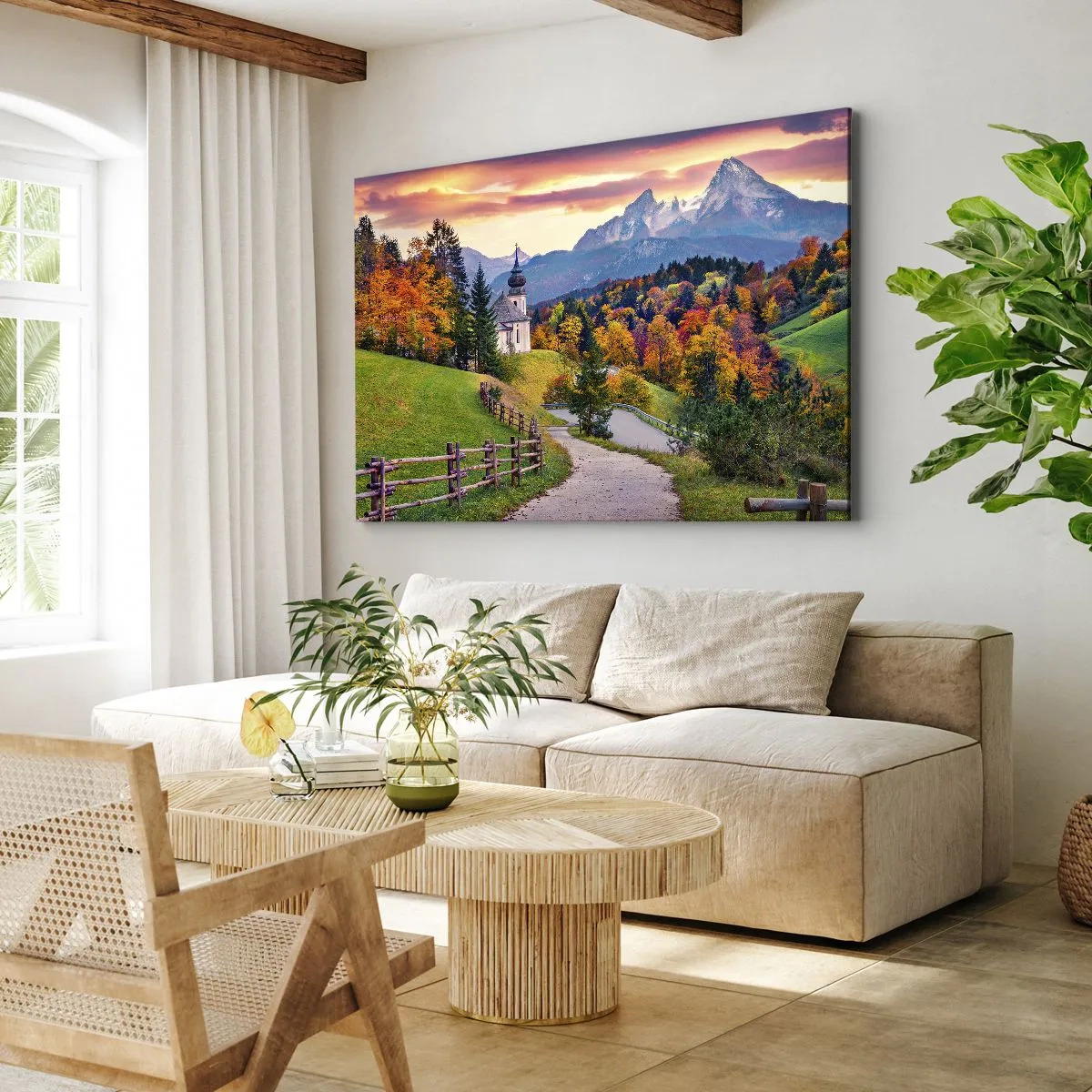 Lærredstryk - Billede på lærred - Efterårsbjerglandskab med et kapel og solnedgang - 70x50cm - Landskab som maleri - Moderne vægdekoration til stue og soveværelse ARTTOR