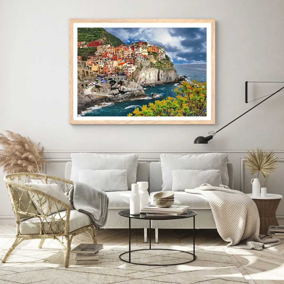 Plakat i ramme af lyst egetræ - En klynge klæber sig til klipperne - 100x70 cm