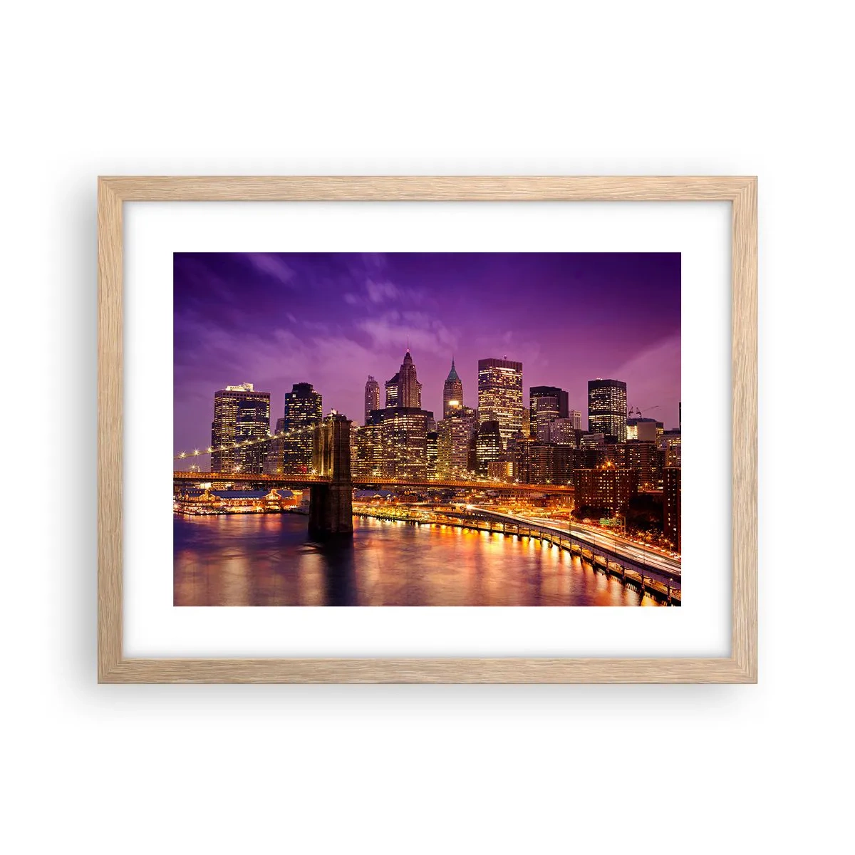 Plakat i ramme af lyst egetræ - Lilla og gylden Manhattan - 40x30 cm