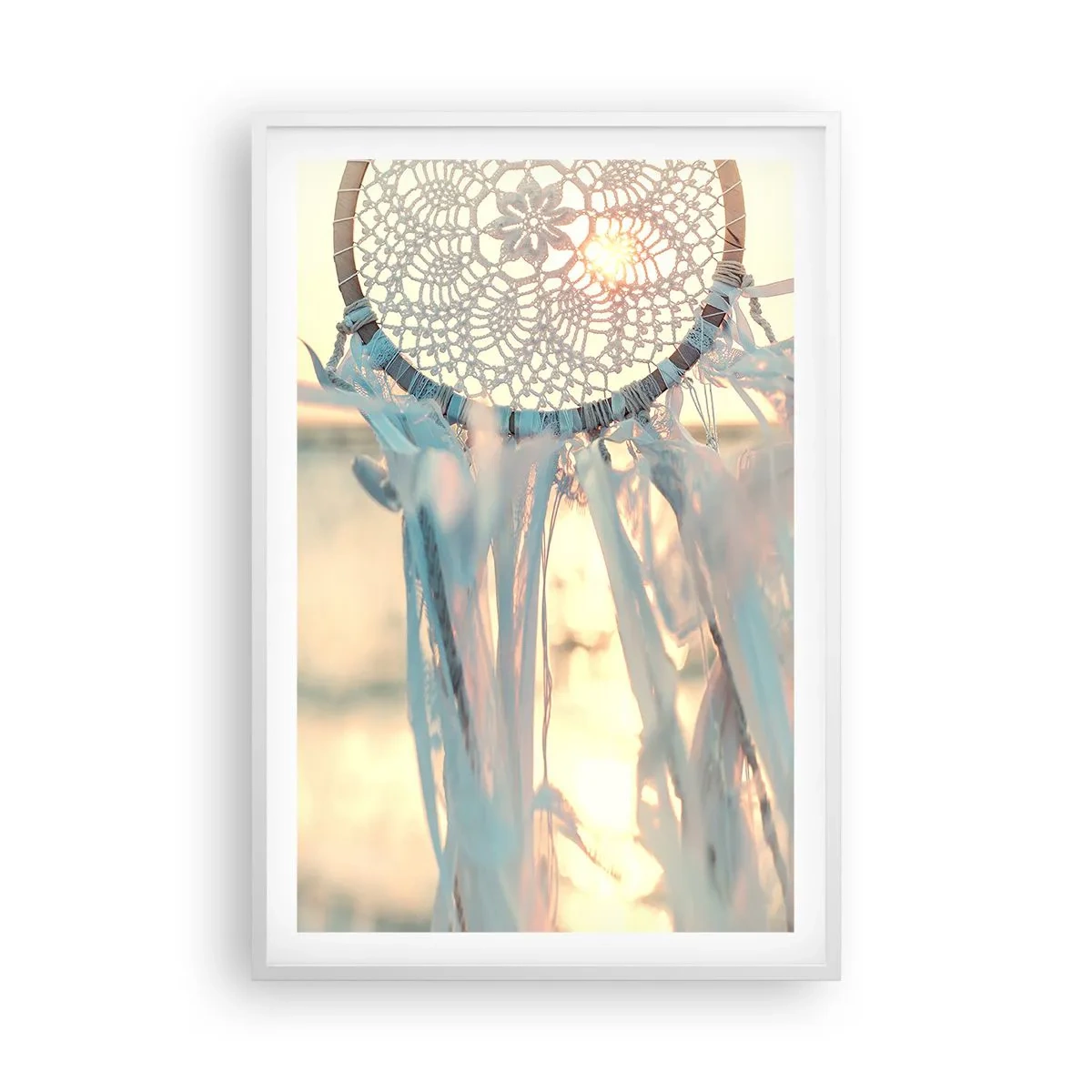 Plakat i hvid ramme - Totem med blonder - 61x91 cm