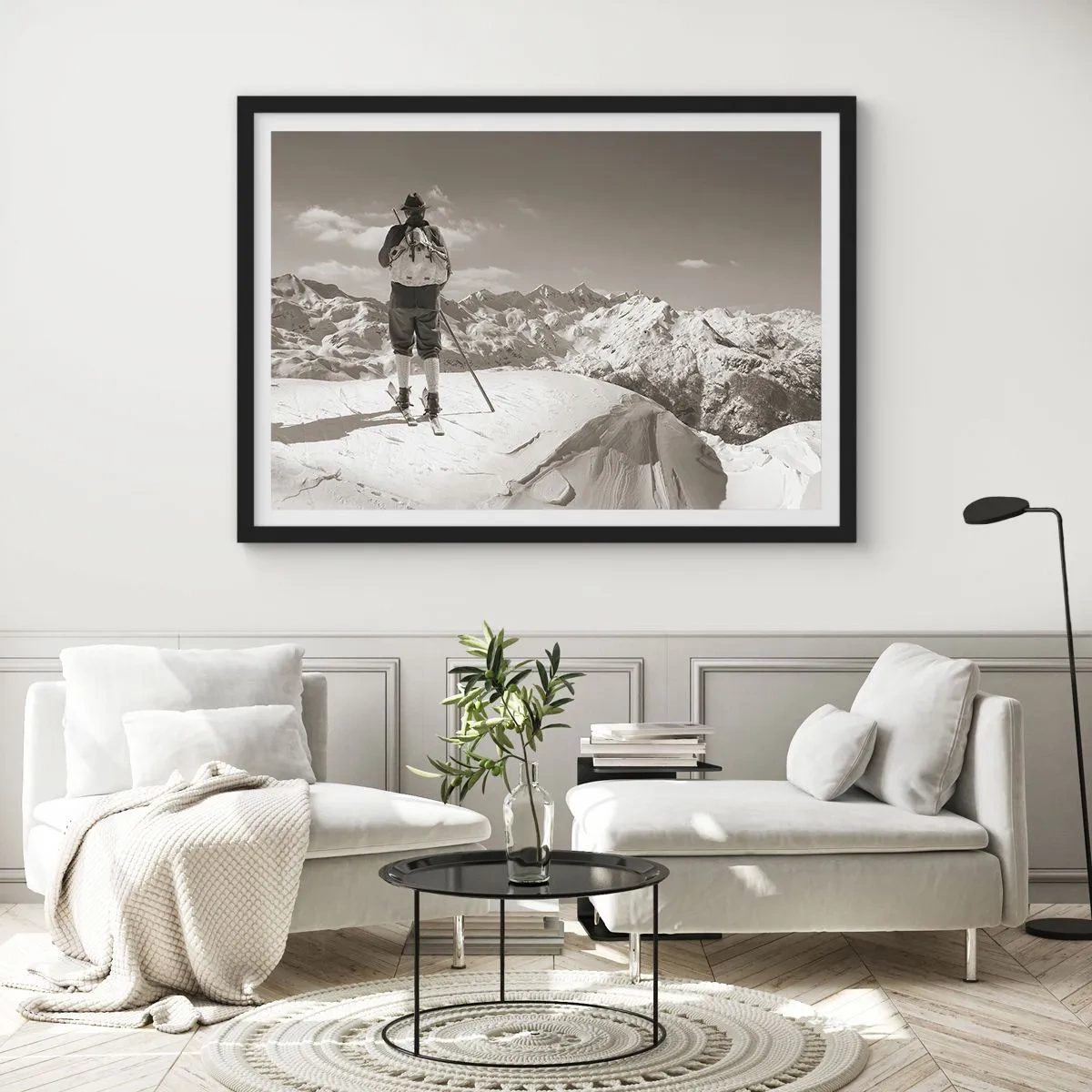Plakat i sort ramme - Og bjergene er de samme - 50x40 cm