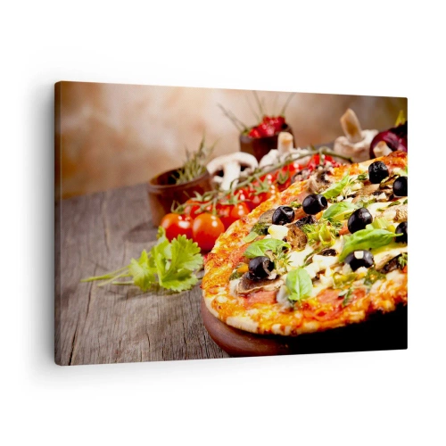 Lærredstryk - Billede på lærred - Pizza med oliven, basilikum og friske ingredienser på en træbaggrund - 70x50cm - Af tellurholdige bestanddele - Moderne vægdekoration til stue og soveværelse ARTTOR
