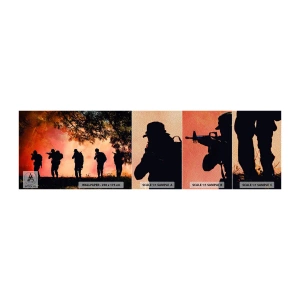 Prøve Fototapet Premium Sand - ...Alle for én. - Soldat, Våben, Riffel - 100x30 cm
