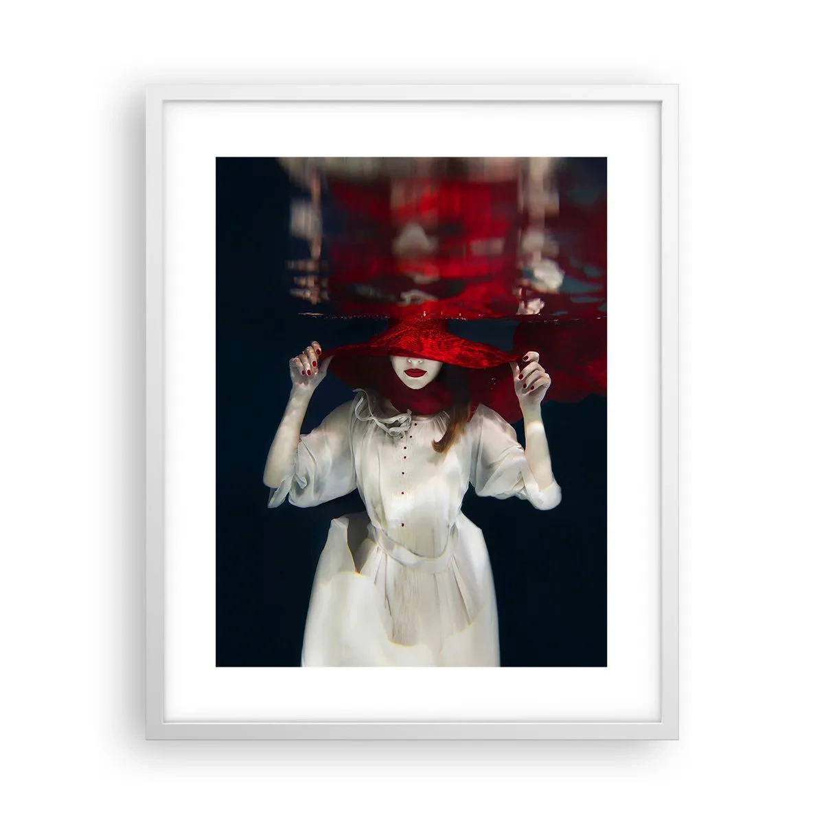 Plakat i hvid ramme - Vidunderkvinden - 40x50 cm