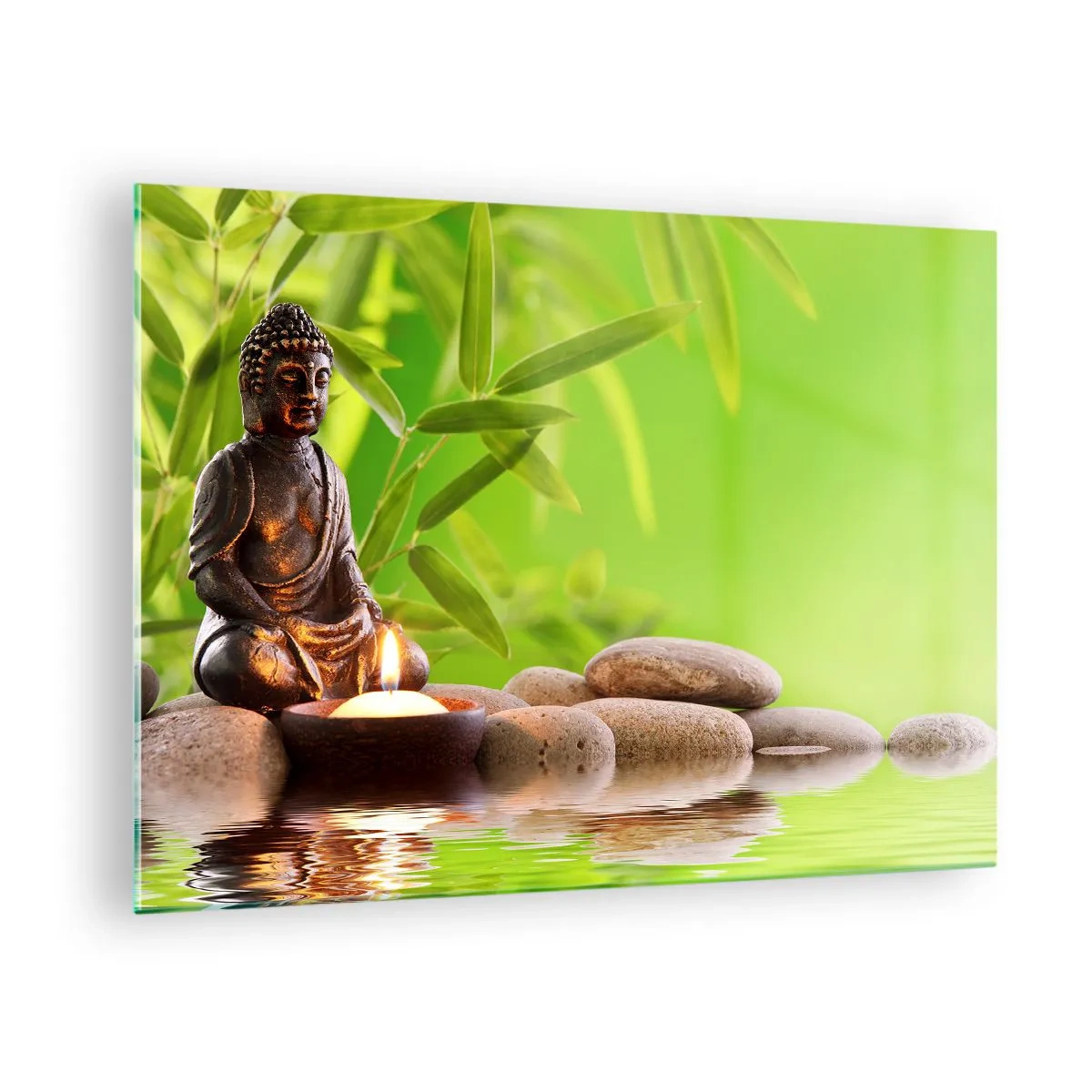 Billede på glas - En Buddha-figur med et tændt lys i en grøn omgivelse - 70x50cm - Livet er smukt - Moderne vægdekoration til stue og soveværelse ARTTOR