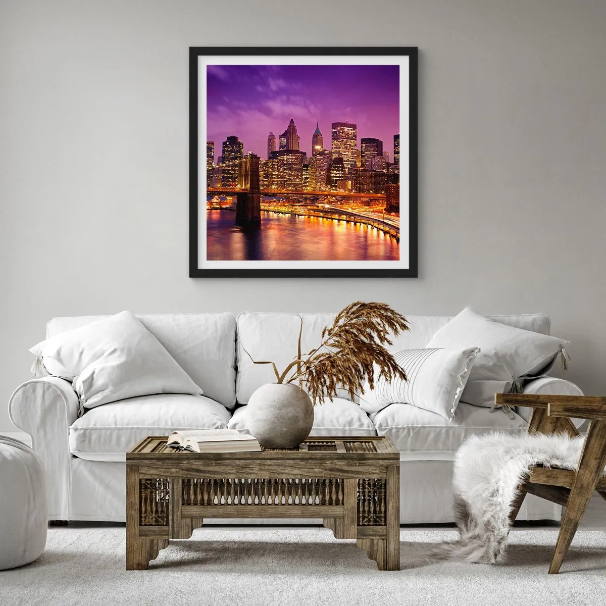 Plakat i sort ramme - Lilla og gylden Manhattan - 30x30 cm