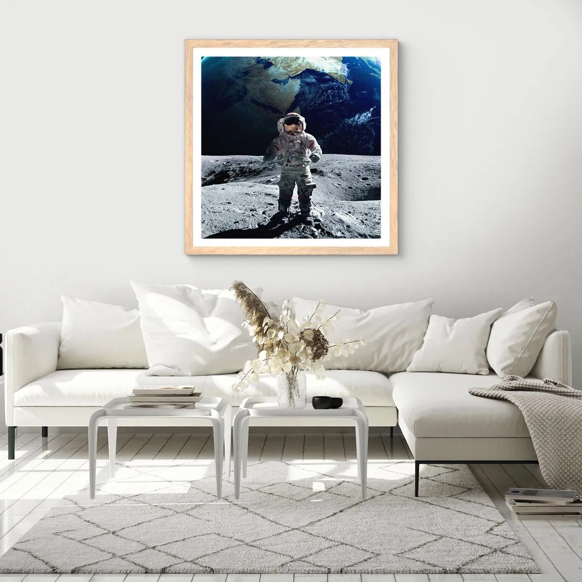 Plakat i ramme af lyst egetræ - Hilsner fra månen - 60x60 cm