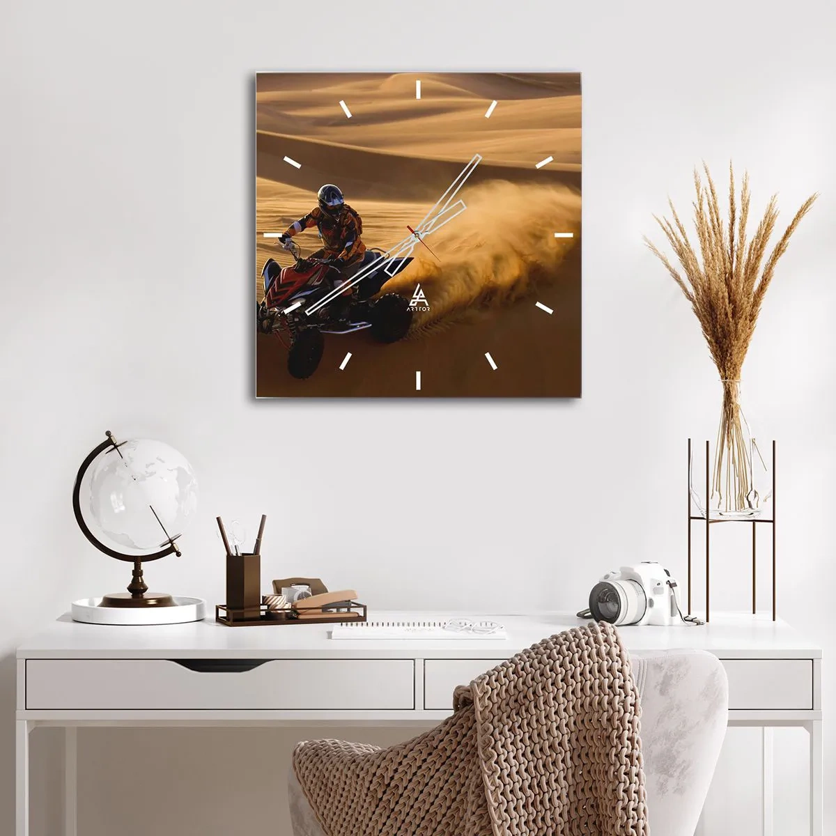 Vægur, Uret - På bølger af sand - 30x30 cm