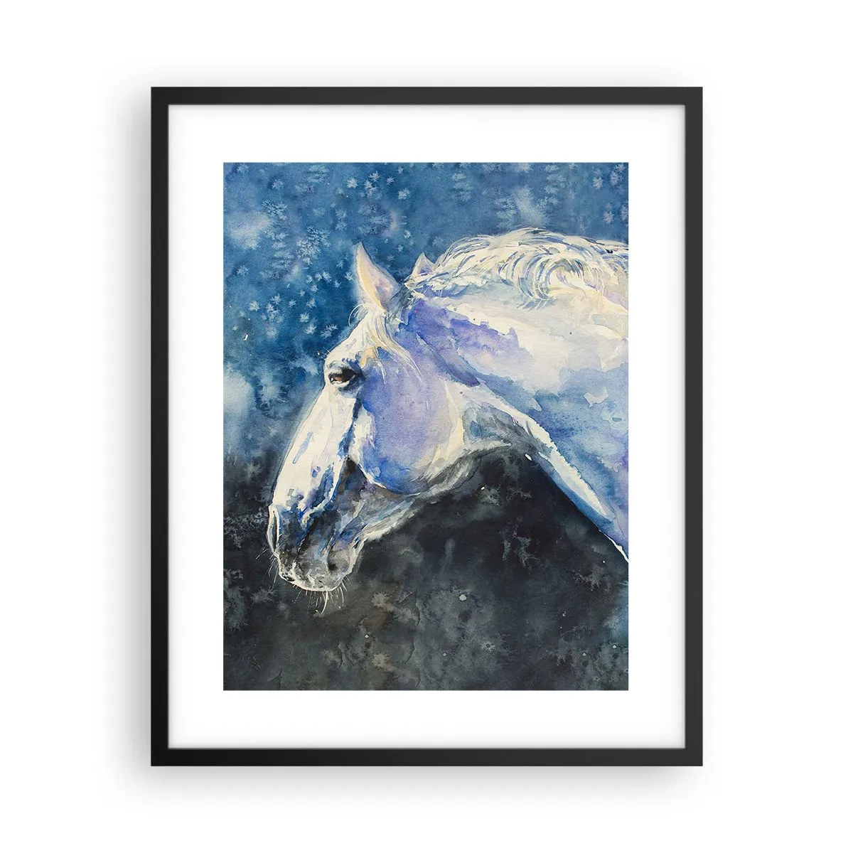 Plakat i sort ramme - Portræt i et blåt skær - 40x50 cm